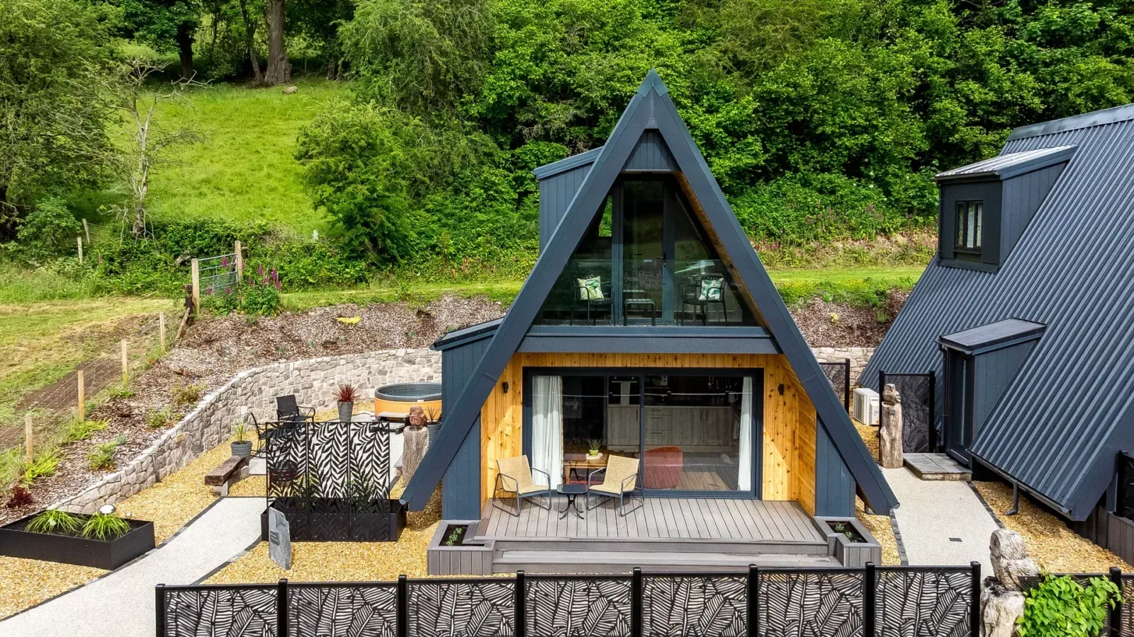 Too-wit Lodge