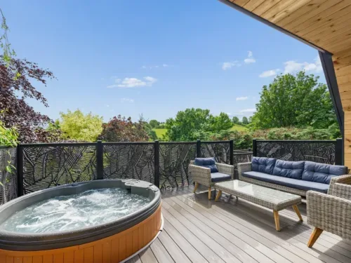 Too Woo Hot Tub With Views